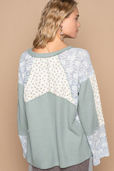 POL Lace Floral Round Neck Knit Top